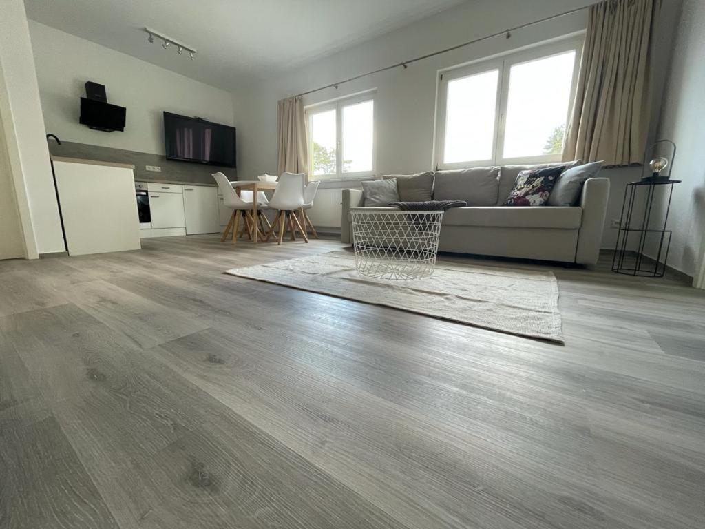 Quartier Am Haff Aparthotel Ueckermunde Bagian luar foto